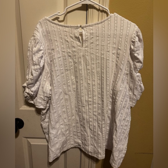 Cato White Textured Puff Ruffle Sleeve White Short Sleeve Shirt Plus Sz 22/24 - Picture 7 of 10